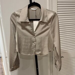 Zara Satin-Look Cropped Button-Down Shirt in Grey